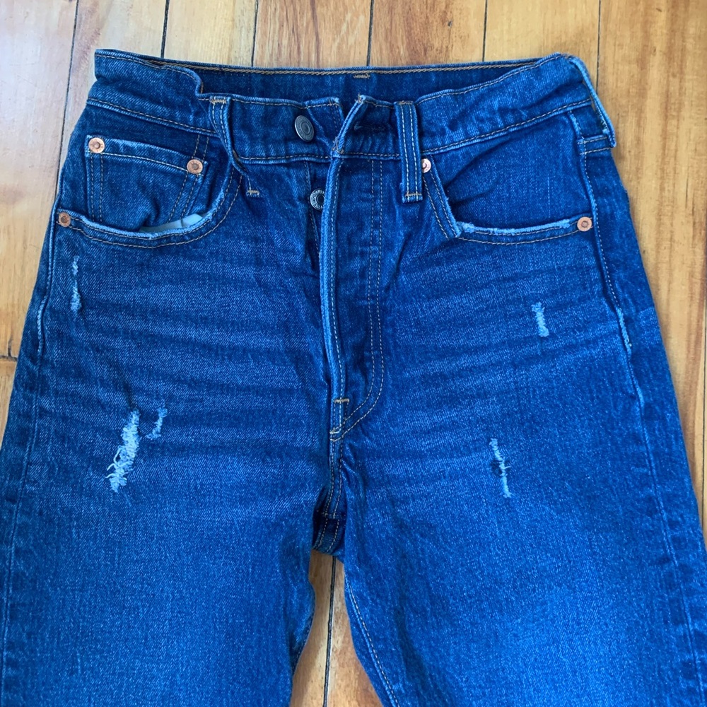 Levi’s High Rise Jeans! - Picture 2 of 10